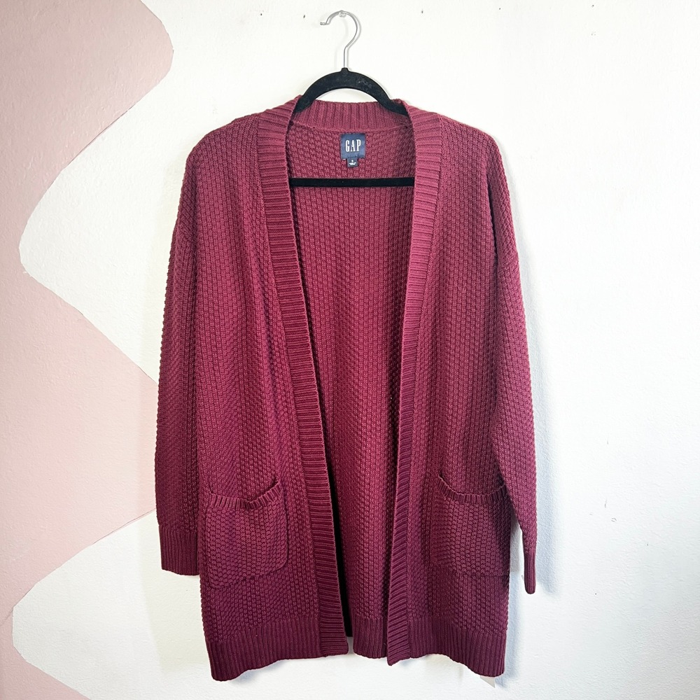 GAP Women's Long Sleeve Cardigan Sz Small Soft Cozy Relaxed Fit Textured Red